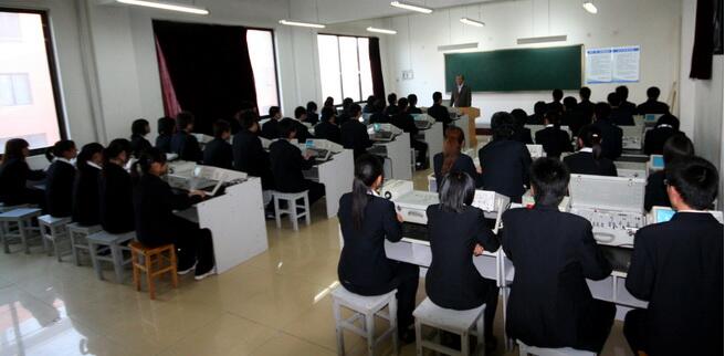 1563004938162364.jpg 传感器技术实验室8.jpg